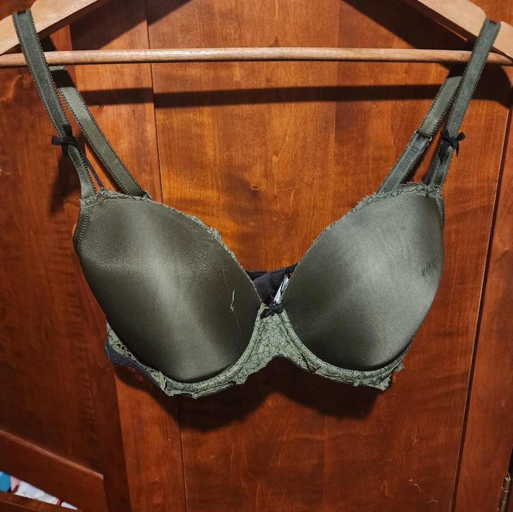 SIZE 36D ARMY GREEN SATIN AND LACE BRA
